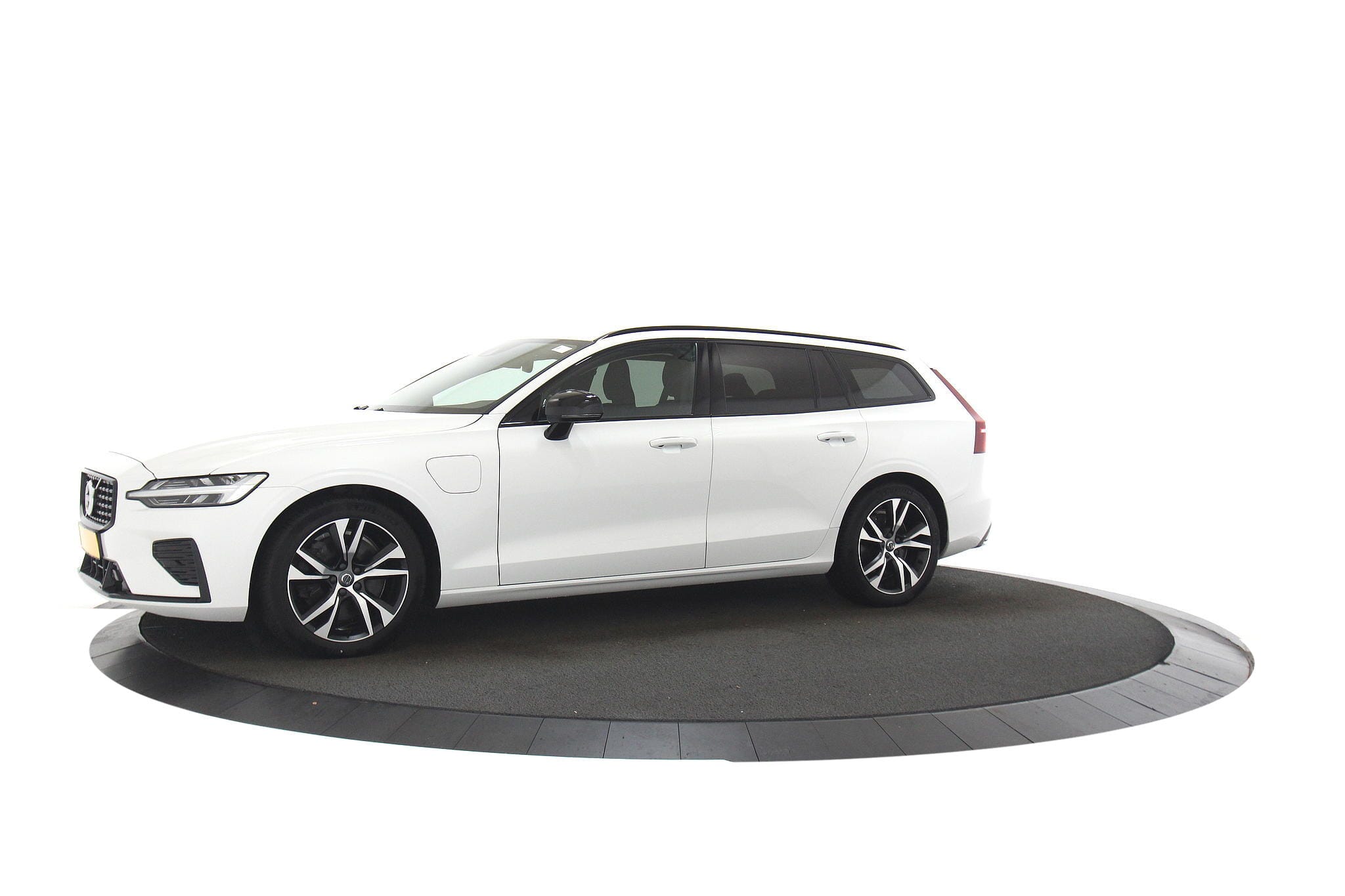 Volvo V60 T6 R-Design Expr. Recharge AWD